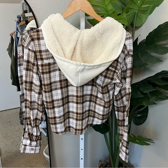 🤍 Derek Heart Plaid Sherpa-Lined Hoodie Shacket Sz S | Cute Cropped Plaid Hoodie - Picture 11 of 11